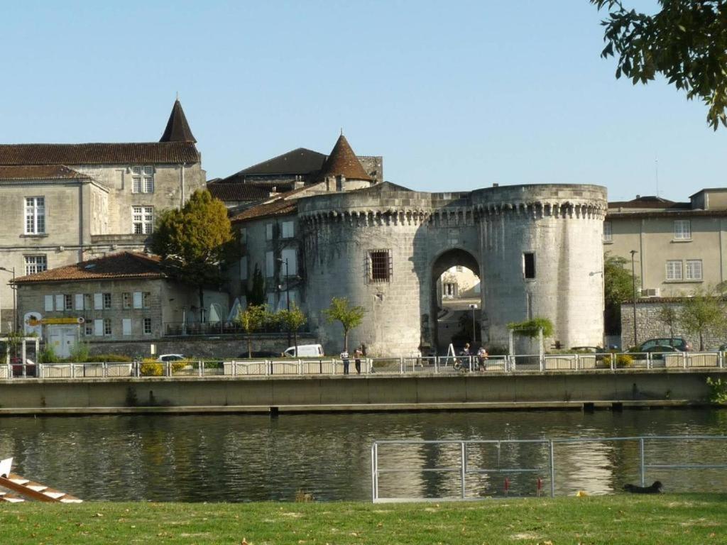 Ferienwohnung Le Rio Grande #100M Des Quais Cognac Exterior foto